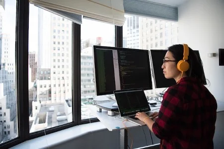 Starting a high demand online business in Malaysia: 10 ideas for 2026